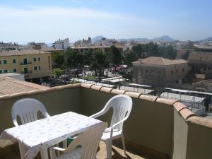 another section of roof terrace