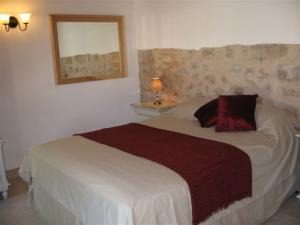 Double bedroom, with views to the mountains