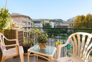 Front balcony