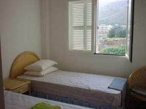 Twin Bedroom