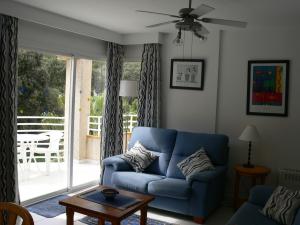 Lounge through to Balcony