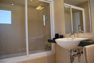 Ensuite bathroom