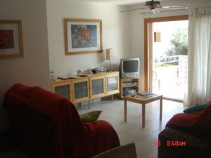 Lounge to Balcony