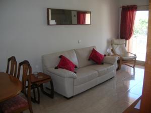 Lounge/Diner with a/c and access to balcony